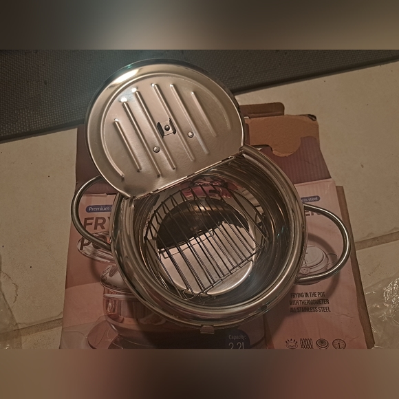 Frying pot - Picture 1 of 6